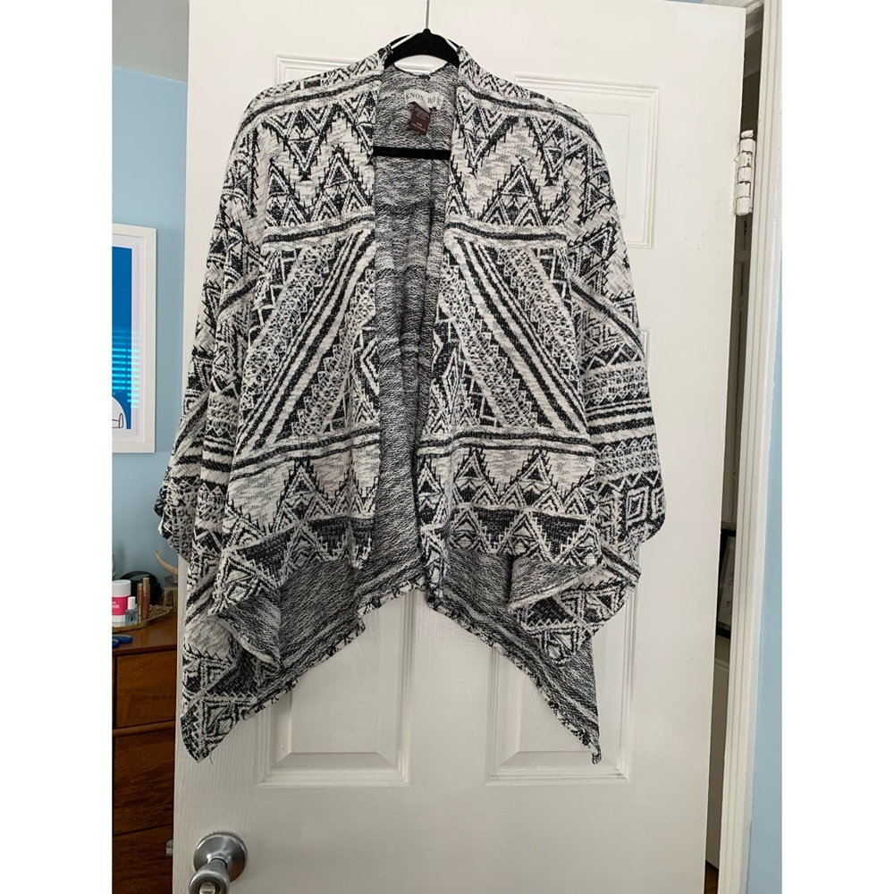 Knox Rose Knit Wrap